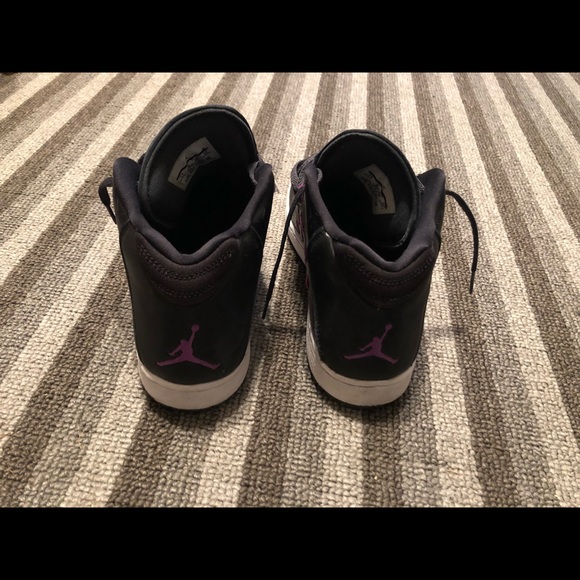 Jordan sneakers - Picture 4 of 6